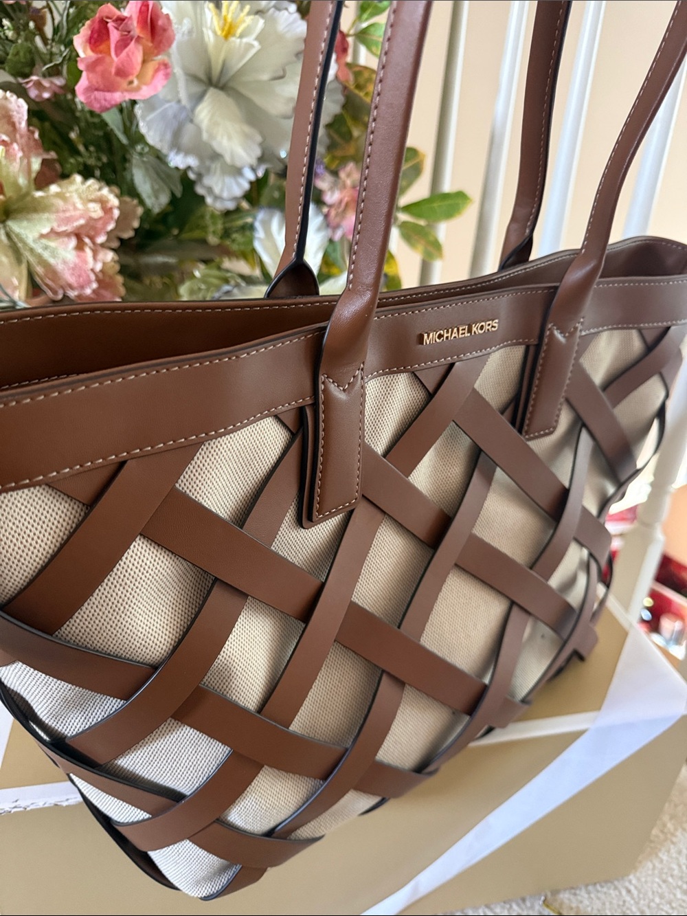 Michael Kors Sieana Large Tote Brand New Authentic 14x12 - Picture 9 of 10